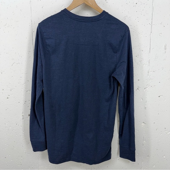 True Religion Men’s size Medium Navy Blue Horseshoe Logo Henley Shirt - Picture 8 of 14